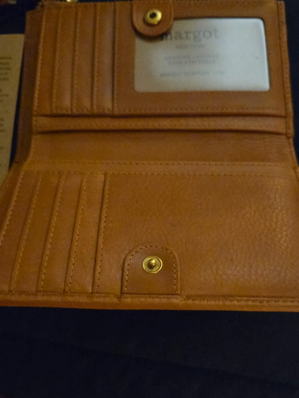 N/A compact wristlet
